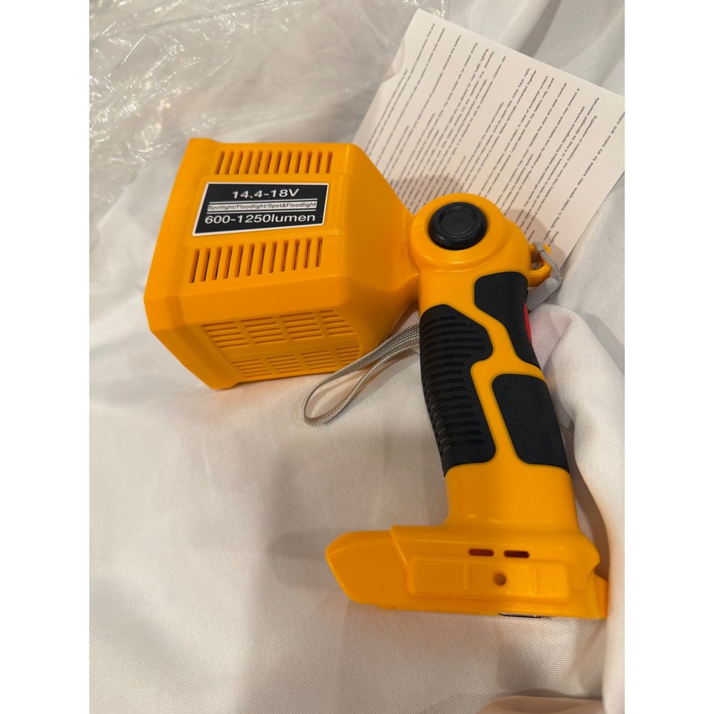 Cordless LED Work Light 14.4V-18V 1250LM Spotlight Floodlight w USB Port Yellow